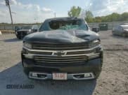 ✅ 2019 Chevrolet Silverado 1500 High Country • VIN: 1GCUYHED7KZ167037 • Lot: 72798294. Wystawiony na Copart z przebiegiem 179 889 mil. Bezpłatny archiwum sprzedaży aukcyjnych z USA i szczegółowy raport historii pojazdu na DreamBid. Zdjęcie 11.