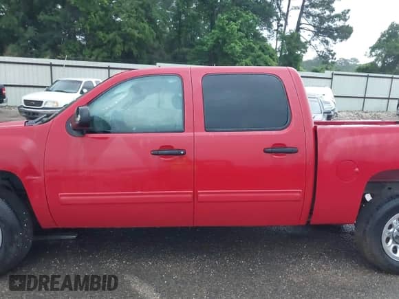 2010 Chevrolet Silverado 1500 LT z VIN 3GCRCSEA8AG127717, wystawiony jako IAAI lot #41820169 z przebiegiem 163 431 mil mil oraz . Historia ofert i sprzedaży dostępna na DreamBid. Obrazek 15.