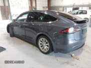 ✅ 2018 Tesla Model X 75D • VIN: 5YJXCDE23JF125715 • Лот: 43004077. Опубликован ранее на IAAI с пробегом 85 630 миль. Бесплатный доступ к архиву аукционных продаж из США и подробный отчёт об истории автомобиля на DreamBid. Изображение 3.