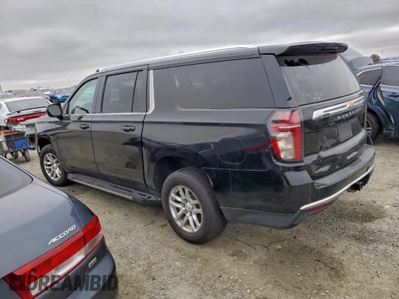 ✅ 2021 Chevrolet Suburban LT • VIN: 1GNSCCKD3MR197658 • Lot: 96084665. Listed on Copart with Not provided. Free auction sales archive from the USA and detailed vehicle history report at DreamBid. Image 2.