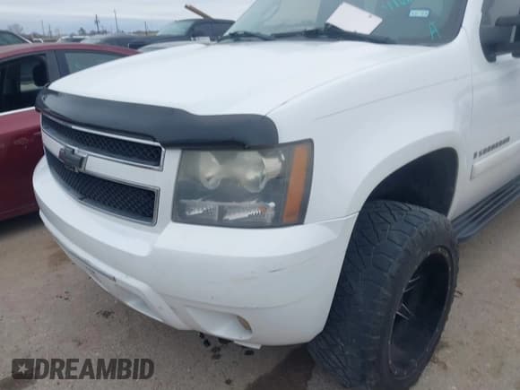 ✅ 2008 Chevrolet Suburban 3LT • VIN: 3GNFC16048G187823 • Lot: 41612832. Listed on IAAI with 244,128 mi. Free auction sales archive from the USA and detailed vehicle history report at DreamBid. Image 6.