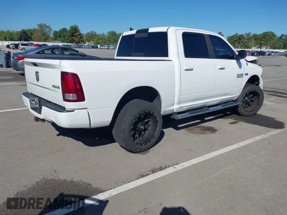 ✅ 2014 Ram 1500 Sport • VIN: 1C6RR7MT4ES348199 • Lot: 43302171. Listed on IAAI with 196,135 mi. Free auction sales archive from the USA and detailed vehicle history report at DreamBid. Image 4.