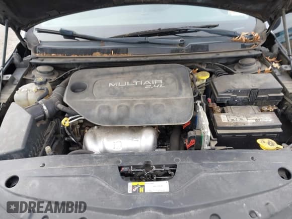 ✅ 2015 Chrysler 200 Limited • VIN: 1C3CCCAB7FN753109 • Лот: 43886545. Опубликован ранее на IAAI с пробегом 172 513 миль. Бесплатный доступ к архиву аукционных продаж из США и подробный отчёт об истории автомобиля на DreamBid. Изображение 10.