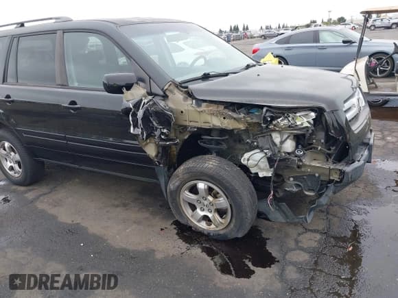 ✅ 2008 Honda Pilot EX-L • VIN: 5FNYF28578B010504 • Lot: 43332988. Listed on IAAI with 102,639 mi. Free auction sales archive from the USA and detailed vehicle history report at DreamBid. Image 6.