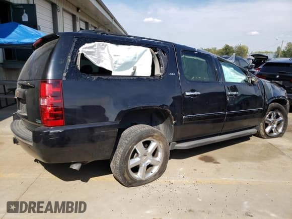 ✅ 2012 Chevrolet Suburban LTZ • VIN: 1GNSKKE70CR189504 • Lot: 69756674. Wystawiony na Copart z przebiegiem Nie podano. Bezpłatny archiwum sprzedaży aukcyjnych z USA i szczegółowy raport historii pojazdu na DreamBid. Zdjęcie 3.
