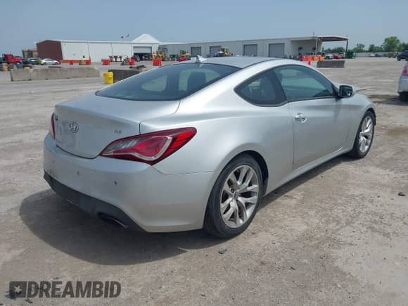 2013 Hyundai Genesis Coupe Track с VIN KMHHU6KJ8DU089567, выставлен на аукционе IAAI как лот 42257511 с пробегом Не указан миль и . История ставок и продаж доступна на DreamBid. Изображение 4.