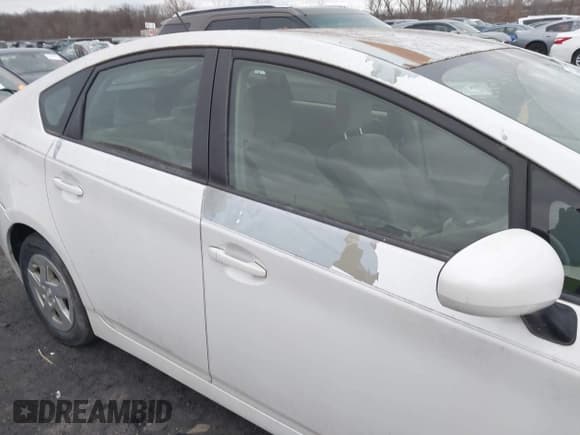 ✅ 2010 Toyota Prius III • VIN: JTDKN3DU5A0071222 • Lot: 43754588. Wystawiony na IAAI z przebiegiem 192 789 mil. Bezpłatny archiwum sprzedaży aukcyjnych z USA i szczegółowy raport historii pojazdu na DreamBid. Zdjęcie 6.