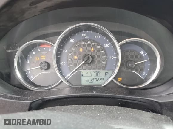 ✅ 2014 Toyota Corolla S Plus • VIN: 5YFBURHE5EP148644 • Lot: 81275365. Listed on Copart with 190,229 mi. Free auction sales archive from the USA and detailed vehicle history report at DreamBid. Image 9.