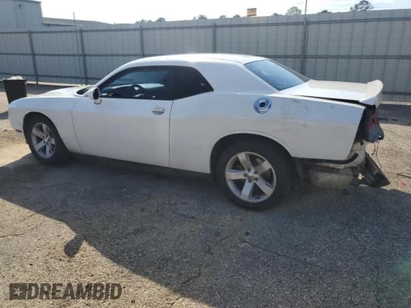 ✅ 2014 Dodge Challenger SXT • VIN: 2C3CDYAG6EH233786 • Lot: 74821874. Wystawiony na Copart z przebiegiem Nie podano. Bezpłatny archiwum sprzedaży aukcyjnych z USA i szczegółowy raport historii pojazdu na DreamBid. Zdjęcie 2.