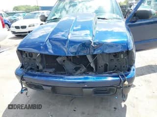 ✅ 2003 Chevrolet S-10 LS • VIN: 1GCCS19X038131836 • Лот: 42181268. Опубликован ранее на IAAI с пробегом 123 217 миль. Бесплатный доступ к архиву аукционных продаж из США и подробный отчёт об истории автомобиля на DreamBid. Изображение 6.