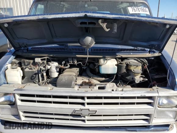 ✅ 1988 Chevrolet Chevy Van • VIN: 1GCEG25H5J7124768 • Лот: 76781664. Опубликован ранее на Copart с пробегом 86 588 миль. Бесплатный доступ к архиву аукционных продаж из США и подробный отчёт об истории автомобиля на DreamBid. Изображение 12.