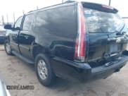 ✅ 2007 Chevrolet Suburban LT • VIN: 3GNFC16017G165602 • Lot: 42680551. Listed on IAAI with 122,310 mi. Free auction sales archive from the USA and detailed vehicle history report at DreamBid. Image 3.