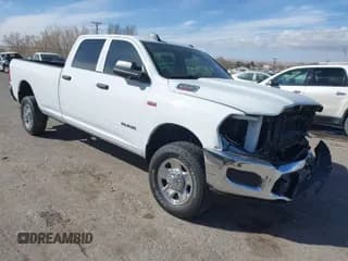 ✅ 2019 Ram 2500 Tradesman • VIN: 3C6UR5HJ3KG595479 • Lot: 41480080. Wystawiony na IAAI z przebiegiem 63 268 mil. Bezpłatny archiwum sprzedaży aukcyjnych z USA i szczegółowy raport historii pojazdu na DreamBid. Zdjęcie 1.