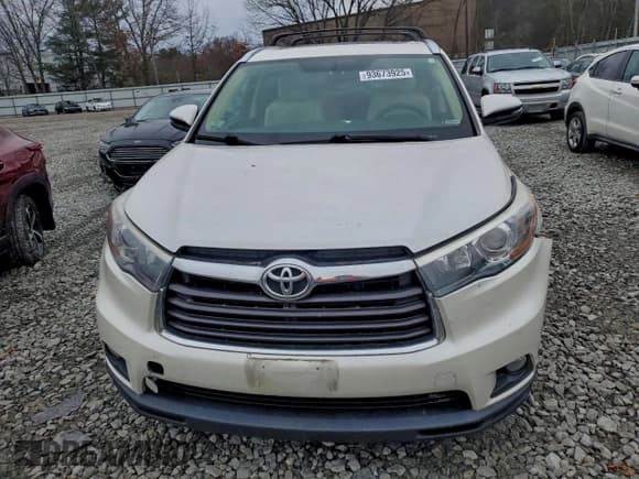 ✅ 2015 Toyota Highlander XLE • VIN: 5TDJKRFH9FS092733 • Lot: 93673925. Listed on Copart with 189,595 mi. Free auction sales archive from the USA and detailed vehicle history report at DreamBid. Image 5.