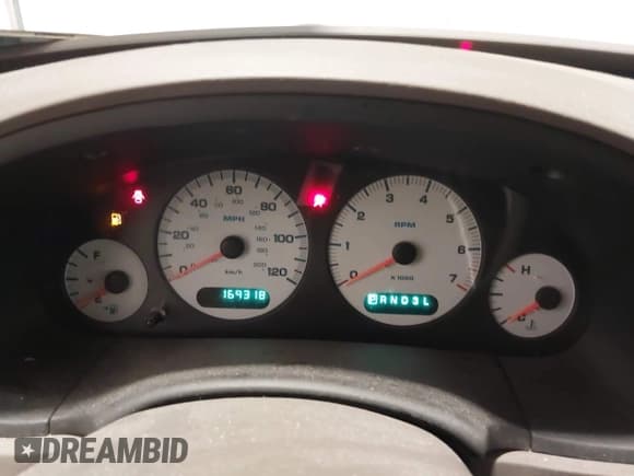 ✅ 2002 Dodge Caravan Sport • VIN: 2B4GP44382R739189 • Lot: 43850506. Listed on IAAI with 169,318 mi. Free auction sales archive from the USA and detailed vehicle history report at DreamBid. Image 7.