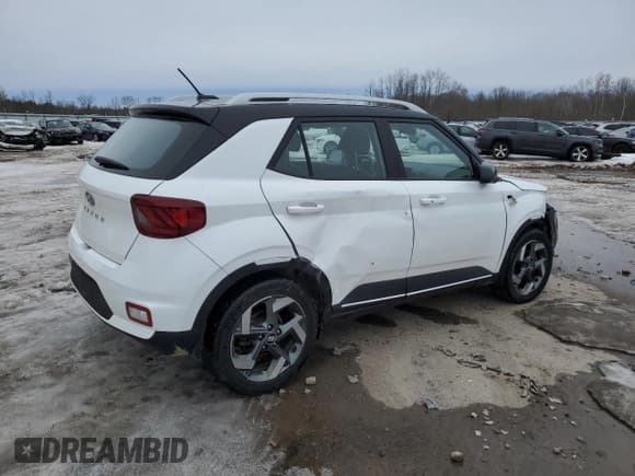 ✅ 2023 Hyundai Venue SEL • VIN: KMHRC8A38PU221723 • Lot: 47937895. Wystawiony na Copart z przebiegiem 33 550 mil. Bezpłatny archiwum sprzedaży aukcyjnych z USA i szczegółowy raport historii pojazdu na DreamBid. Zdjęcie 3.