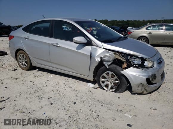 ✅ 2014 Hyundai Accent GLS • VIN: KMHCT4AE4EU610694 • Лот: 70809024. Опубликован ранее на Copart с пробегом 107 032 миль. Бесплатный доступ к архиву аукционных продаж из США и подробный отчёт об истории автомобиля на DreamBid. Изображение 4.