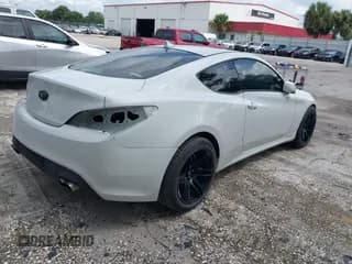 ✅ 2013 Hyundai Genesis Coupe R-Spec • VIN: KMHHT6KD0DU090273 • Lot: 41304908. Wystawiony na IAAI z przebiegiem 177 650 mil. Bezpłatny archiwum sprzedaży aukcyjnych z USA i szczegółowy raport historii pojazdu na DreamBid. Zdjęcie 4.