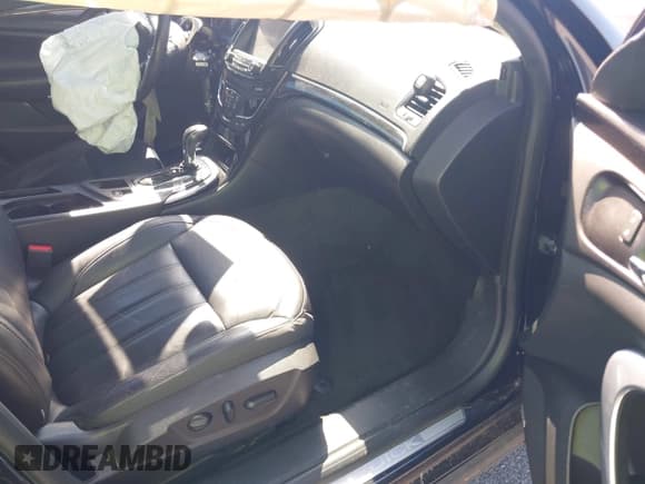 ✅ 2016 Buick Regal Premium II • VIN: 2G4GS5GX5G9203129 • Lot: 42822865. Listed on IAAI with 127,299 mi. Free auction sales archive from the USA and detailed vehicle history report at DreamBid. Image 5.