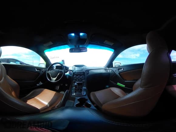 ✅ 2015 Hyundai Genesis Coupe R-Spec • VIN: KMHHU6KJ5FU125668 • Lot: 42139821. Wystawiony na IAAI z przebiegiem 55 316 mil. Bezpłatny archiwum sprzedaży aukcyjnych z USA i szczegółowy raport historii pojazdu na DreamBid. Zdjęcie 19.