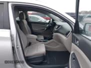 ✅ 2016 Hyundai Tucson Limited • VIN: KM8J33A20GU233551 • Лот: 43660630. Опубликован ранее на IAAI с пробегом 96 709 миль. Бесплатный доступ к архиву аукционных продаж из США и подробный отчёт об истории автомобиля на DreamBid. Изображение 5.