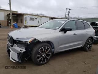 ✅ 2023 Volvo XC60 Plus Dark Theme • VIN: YV4L12RW8P1312131 • Lot: 86482154. Listed on Copart with 5,935 mi. Free auction sales archive from the USA and detailed vehicle history report at DreamBid. Image 1.