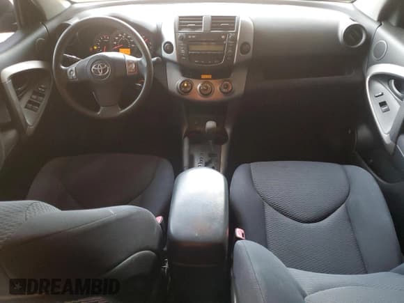 ✅ 2008 Toyota RAV4 Sport • VIN: JTMBK32V685053684 • Лот: 91057455. Опубликован ранее на Copart с пробегом 164 755 миль. Бесплатный доступ к архиву аукционных продаж из США и подробный отчёт об истории автомобиля на DreamBid. Изображение 8.