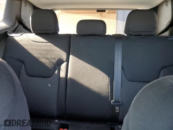 ✅ 2019 Jeep Renegade Upland • VIN: ZACNJBAB3KPK55556 • Лот: 51993835. Опубликован ранее на Copart с пробегом 114 008 миль. Бесплатный доступ к архиву аукционных продаж из США и подробный отчёт об истории автомобиля на DreamBid. Изображение 10.