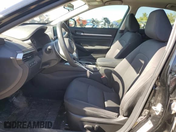 ✅ 2023 Nissan Altima SV • VIN: 1N4BL4DW0PN359602 • Lot: 86100065. Listed on Copart with 26,576 mi. Free auction sales archive from the USA and detailed vehicle history report at DreamBid. Image 7.