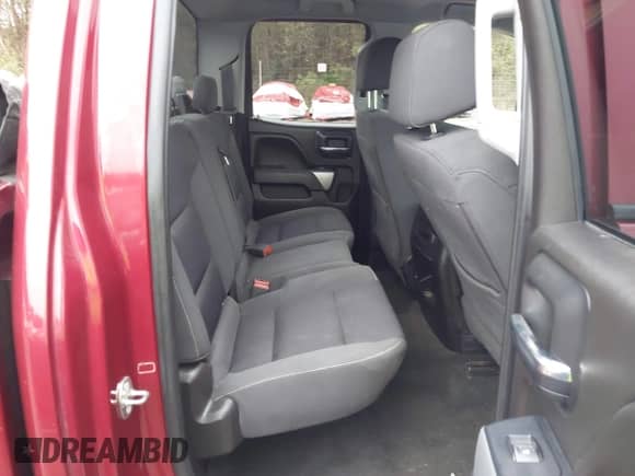 2018 Chevrolet Silverado 1500 LT z VIN 1GCVKREC6JZ176877, wystawiony jako IAAI lot #43559571 z przebiegiem Nie podano mil oraz . Historia ofert i sprzedaży dostępna na DreamBid. Obrazek 8.