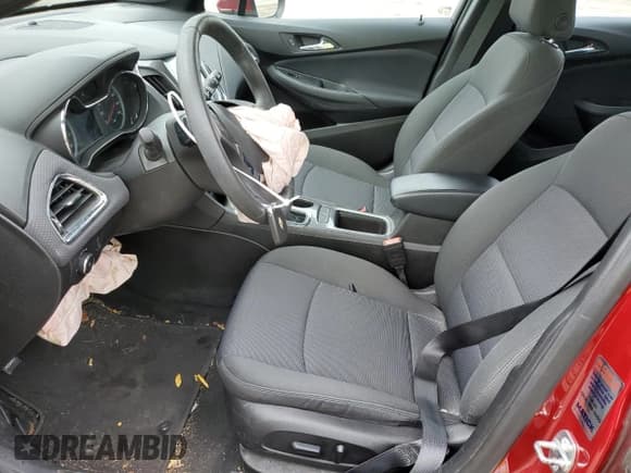 ✅ 2018 Chevrolet Cruze LT • VIN: 3G1BE6SM6JS599535 • Lot: 90407425. Wystawiony na Copart z przebiegiem 36 051 mil. Bezpłatny archiwum sprzedaży aukcyjnych z USA i szczegółowy raport historii pojazdu na DreamBid. Zdjęcie 7.