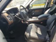 ✅ 2019 Land Rover Range Rover • VIN: SALGS2REXKA551027 • Lot: 50339785. Wystawiony na Copart z przebiegiem 31 592 mil. Bezpłatny archiwum sprzedaży aukcyjnych z USA i szczegółowy raport historii pojazdu na DreamBid. Zdjęcie 7.