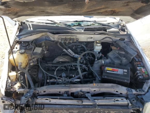 ✅ 2008 Ford Escape XLS • VIN: 1FMCU02Z18KD51394 • Lot: 48707205. Listed on Copart with 271,285 mi. Free auction sales archive from the USA and detailed vehicle history report at DreamBid. Image 14.