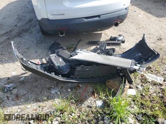 ✅ 2020 Chevrolet Traverse LT Cloth • VIN: 1GNERGKW6LJ217743 • Lot: 66592904. Wystawiony na Copart z przebiegiem 53 774 mil. Bezpłatny archiwum sprzedaży aukcyjnych z USA i szczegółowy raport historii pojazdu na DreamBid. Zdjęcie 13.