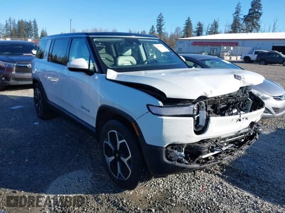 ✅ 2024 Rivian R1S Adventure • VIN: 7PDSGBBA9RN039684 • Лот: 41558846. Опубликован ранее на IAAI с пробегом 13 725 миль. Бесплатный доступ к архиву аукционных продаж из США и подробный отчёт об истории автомобиля на DreamBid. Изображение 1.