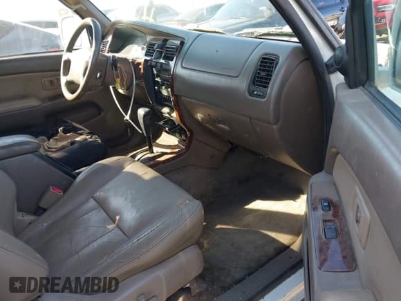 ✅ 2000 Toyota 4Runner Limited • VIN: JT3GN87RXY0141547 • Lot: 43524678. Wystawiony na IAAI z przebiegiem 253 904 mil. Bezpłatny archiwum sprzedaży aukcyjnych z USA i szczegółowy raport historii pojazdu na DreamBid. Zdjęcie 5.