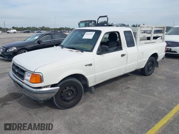 ✅ 1996 Ford Ranger XL • VIN: 1FTCR14U6TPA77490 • Lot: 43923611. Listed on IAAI with 117,359 mi. Free auction sales archive from the USA and detailed vehicle history report at DreamBid. Image 2.