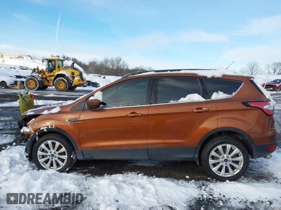 ✅ 2017 Ford Escape SE • VIN: 1FMCU9GD7HUD95311 • Лот: 43836975. Опубликован ранее на IAAI с пробегом 95 785 миль. Бесплатный доступ к архиву аукционных продаж из США и подробный отчёт об истории автомобиля на DreamBid. Изображение 14.