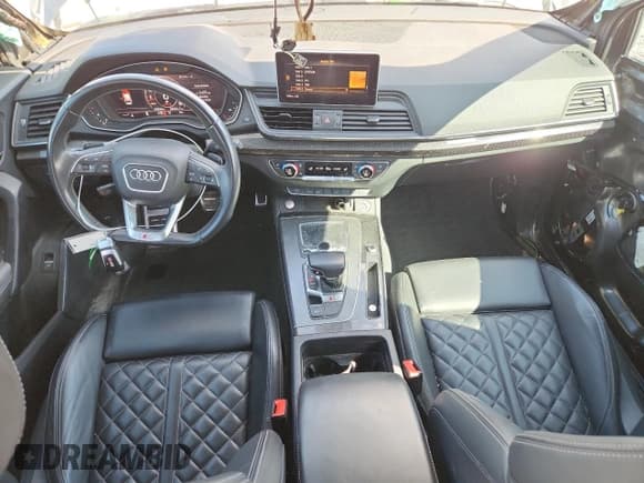 ✅ 2020 Audi SQ5 Premium Plus • VIN: WA1B4AFY9L2004471 • Lot: 80718655. Wystawiony na Copart z przebiegiem 68 264 mil. Bezpłatny archiwum sprzedaży aukcyjnych z USA i szczegółowy raport historii pojazdu na DreamBid. Zdjęcie 8.