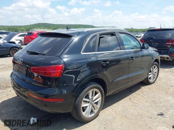 ✅ 2016 Audi Q3 Premium Plus • VIN: WA1BFCFS4GR000147 • Lot: 42689917. Wystawiony na IAAI z przebiegiem 83 429 mil. Bezpłatny archiwum sprzedaży aukcyjnych z USA i szczegółowy raport historii pojazdu na DreamBid. Zdjęcie 4.