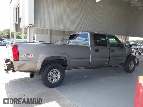 ✅ 2006 Chevrolet Silverado 2500HD LT3 • VIN: 1GCHK23D16F237450 • Лот: 42576469. Опубликован ранее на IAAI с пробегом 170 829 миль. Бесплатный доступ к архиву аукционных продаж из США и подробный отчёт об истории автомобиля на DreamBid. Изображение 14.