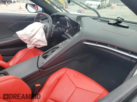 ✅ 2022 Chevrolet Corvette 1LT • VIN: 1G1YA3D43N5114172 • Lot: 91883035. Wystawiony na Copart z przebiegiem 6 263 mil. Bezpłatny archiwum sprzedaży aukcyjnych z USA i szczegółowy raport historii pojazdu na DreamBid. Zdjęcie 8.