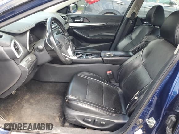 ✅ 2019 Nissan Maxima SV • VIN: 1N4AA6AV4KC367053 • Lot: 55093805. Listed on Copart with 101,991 mi. Free auction sales archive from the USA and detailed vehicle history report at DreamBid. Image 7.