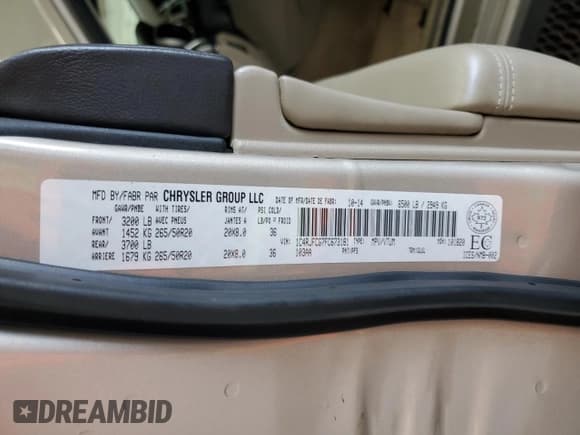 ✅ 2015 Jeep Grand Cherokee Overland • VIN: 1C4RJFCG7FC673181 • Lot: 46527875. Listed on Copart with 124,503 mi. Free auction sales archive from the USA and detailed vehicle history report at DreamBid. Image 16.