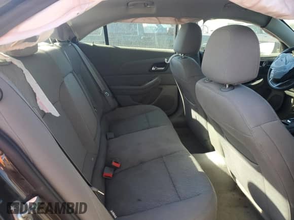 ✅ 2014 Chevrolet Malibu LS • VIN: 1G11B5SL7EF142314 • Lot: 84943785. Wystawiony na Copart z przebiegiem 115 693 mil. Bezpłatny archiwum sprzedaży aukcyjnych z USA i szczegółowy raport historii pojazdu na DreamBid. Zdjęcie 10.