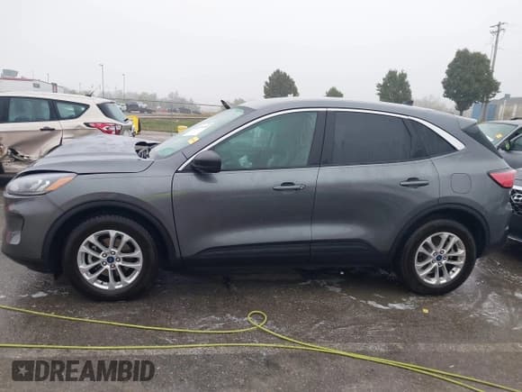 ✅ 2022 Ford Escape SE • VIN: 1FMCU0G69NUB33945 • Лот: 43529268. Опубликован ранее на IAAI с пробегом 17 082 миль. Бесплатный доступ к архиву аукционных продаж из США и подробный отчёт об истории автомобиля на DreamBid. Изображение 15.