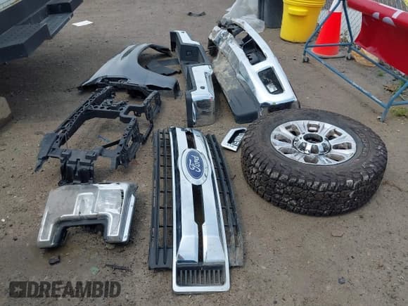 ✅ 2019 Ford F-250 XL • VIN: 1FT7W2B62KEG36595 • Lot: 42514444. Listed on IAAI with 40,464 mi. Free auction sales archive from the USA and detailed vehicle history report at DreamBid. Image 18.