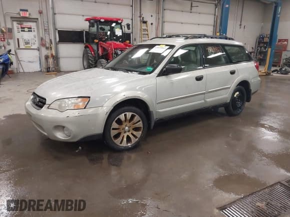 ✅ 2007 Subaru Legacy Outback Basic • VIN: 4S4BP61C176306756 • Lot: 43834863. Listed on IAAI with 207,715 mi. Free auction sales archive from the USA and detailed vehicle history report at DreamBid. Image 2.