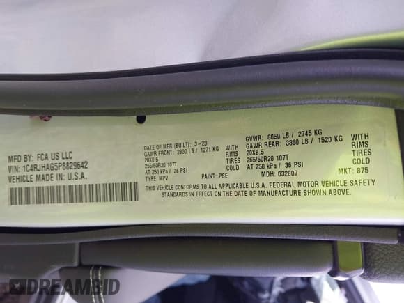 ✅ 2023 Jeep Grand Cherokee Laredo • VIN: 1C4RJHAG5P8829642 • Lot: 43522405. Wystawiony na IAAI z przebiegiem 26 012 mil. Bezpłatny archiwum sprzedaży aukcyjnych z USA i szczegółowy raport historii pojazdu na DreamBid. Zdjęcie 9.