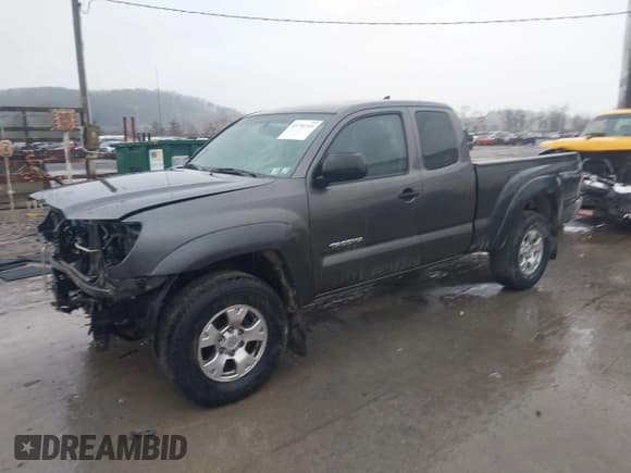 ✅ 2015 Toyota Tacoma • VIN: 5TFUU4EN8FX130349 • Lot: 43791926. Listed on IAAI with 139,141 mi. Free auction sales archive from the USA and detailed vehicle history report at DreamBid. Image 2.